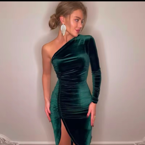 Elegant Evening Dress 💎 - Picture 4 of 5